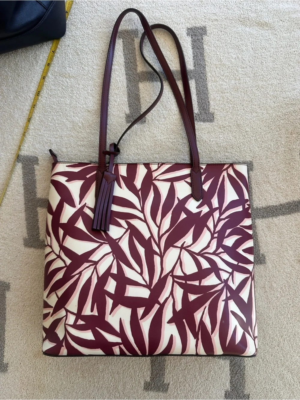 Kate spade Tote Bag in Burgundy and Cream